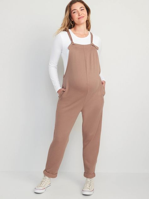 15 Chic Maternity Finds From Old Navy You'll Want to Wear Forever Affordable Maternity Clothes, Chic Maternity, Clothes For Fall, Maternity Chic, Maternity Jumpsuit, Old Navy Maternity, Womens Maternity, Maternity Dresses, Maternity Clothes