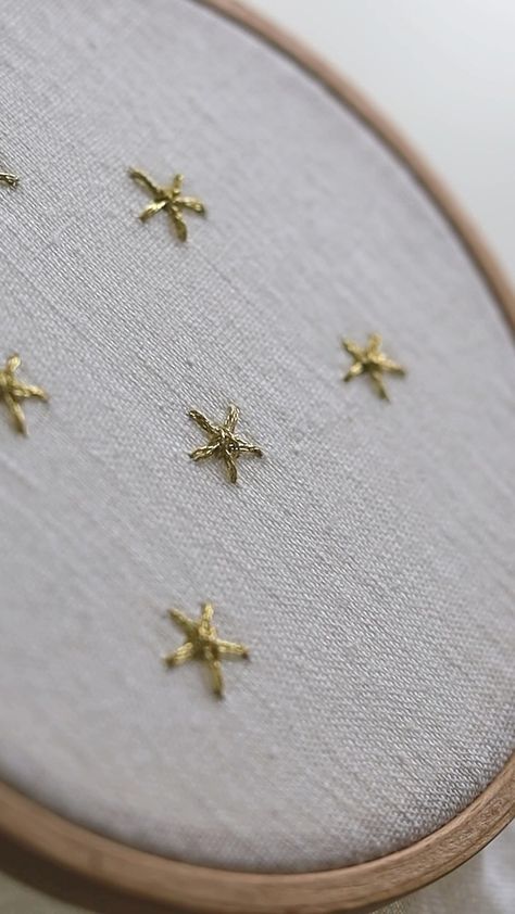 My lovely member, Christina, recently asked me how to embroider a little star to decorate the top of the Christmas tree. 🎄✨ I couldn’t… | Instagram Sewing Stitches By Hand, Embroider Ideas, Modern Embroidery Kit, Clothes Embroidery Diy, Diy Embroidery Designs, Diy Embroidery Patterns, Embroidery Stitches Tutorial, Our Secret, Hand Embroidery Projects