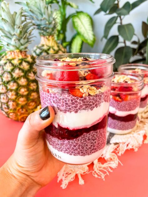 Chef Bai, Stovetop Granola, Vegan Breakfast Recipes Healthy, Mason Jar Meal Prep, Dragonfruit Recipes, Mason Jar Breakfast, Homemade Cashew Milk, Mixed Berry Jam, Dragon Fruit Smoothie