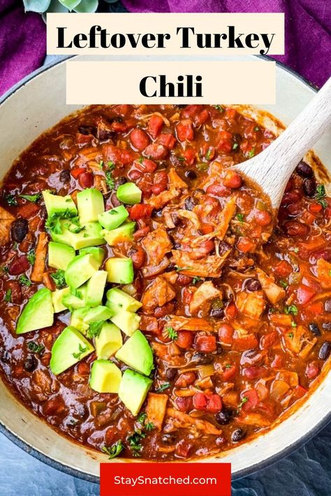 Cajun Turkey Recipe, Leftover Turkey Chili, Turkey Chilli, Turkey Chili Crockpot, Chili Recipe Healthy, Turkey Leftovers, Holiday Leftovers, Thanksgiving Leftover Recipes, Recipe Mexican