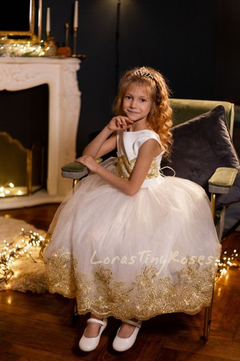 Gold Tux, Baby Tutu Dress, Flower Girl Outfits, Gold Wedding Flowers, Flower Girl Outfit, White Baby Dress, Frocks For Kids, Baby Tutu Dresses, Dress Christmas