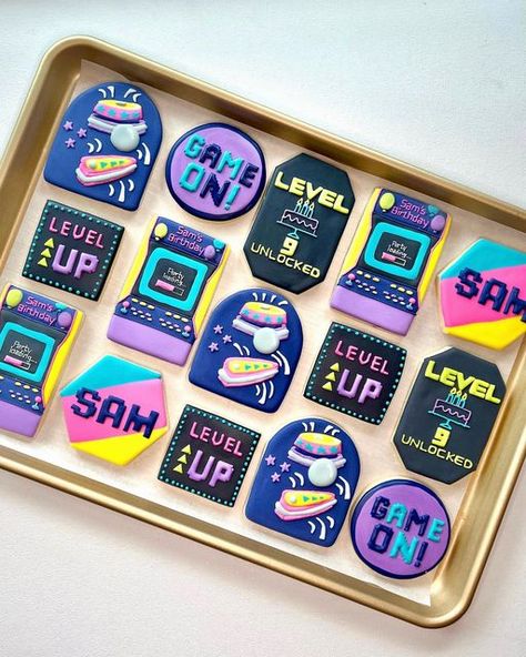 Arcade Birthday Party Decorations, Gamers Themed Party, Arcade Birthday Theme, Arcade Cookies Decorated, Arcade Birthday Party Cake, Arcade Cupcakes, Nerdy Birthday Party, Arcade Theme Cake, Retro Arcade Birthday Party