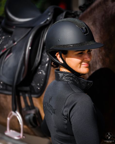 #equestrianstockholm #esstockholm #equestrian #ridewear #dressage #ecoproduct #horse #equestrianoutfit #horsebackriding #horsebackridingclothes #horseridingoutfit #equestrianlifestyle #horsefashion #equestrianchic #horses #dressage #equestrianfashion #equestrianstyle #equestrianstyle Lottie Fry, Stable Ideas, Equestrian Dressage, Horseback Riding Outfits, Equestrian Chic, Horse Fashion, Equestrian Fashion, Horse Dressage, Equestrian Lifestyle