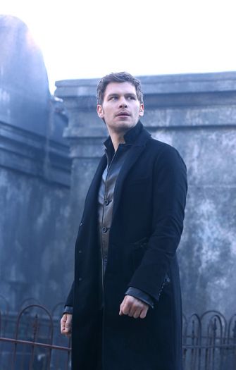 the-originals-season-2-photos (2) Klaus Mickelson, Klaus Tvd, Conor Leslie, Klaus The Originals, Mikaelson Family, Niklaus Mikaelson, The Mikaelsons, Klaus And Caroline, Originals Vampire