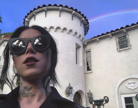 Kat Von D House, Kat Von D Tattoos, New Orleans Voodoo, Animal Activist, Gothic Tattoo, Diy Artwork, Artist Models, Girl With Sunglasses, Kat Von