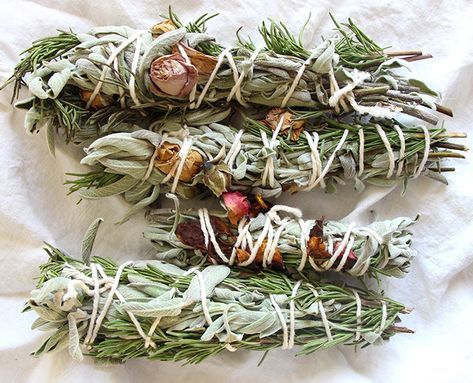 Diy Spiritual Gifts, Smudge Sticks Diy, Sage Bundles, Sage Smudging, Dried Herbs, Diy Holiday Gifts, Smudge Sticks, Home Diy Projects, To Wait