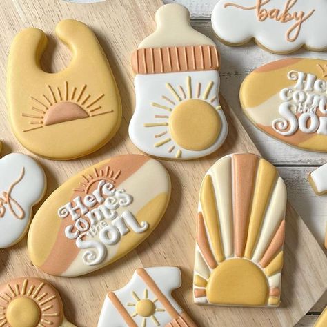 Genevieve Pienaar on Instagram: "Here comes the son ☀️ 👶🏼  Sweetest theme for a baby shower." Here Comes The Son Baby Shower Cookies, Here Comes The Sun Baby Shower Food, Baby Shower Here Comes The Son, Here Comes The Son Baby Shower Food, Here Comes The Sun Cookies, Baby Shower Sunshine Theme, Here Comes The Son Cookies, Sunshine Baby Shower Ideas, Here Comes The Son Cake