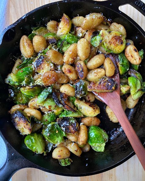 Crisp Gnocchi with Brussels Sprouts Brown Butter - New York Times Review | Kitchn Creamy Garlic Shrimp Recipe, Gnocchi Dishes, Roasted Chickpeas, Brussels Sprouts, Shrimp Recipes, Vegetarian Dishes, Gnocchi, Brussel Sprouts, Brussels