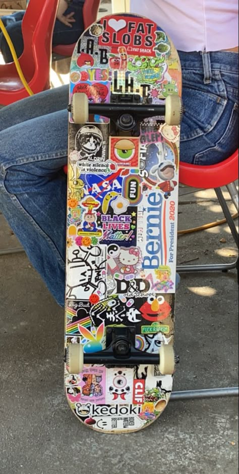 Skate Stickers Aesthetic, Skateboard Decoration Ideas, Stickers On Skateboard, Skateboard With Stickers, Decorated Skateboard, Skateboard Stickers Aesthetic, Decorate Skateboard, Skate Board Stickers, Skateboard Collage