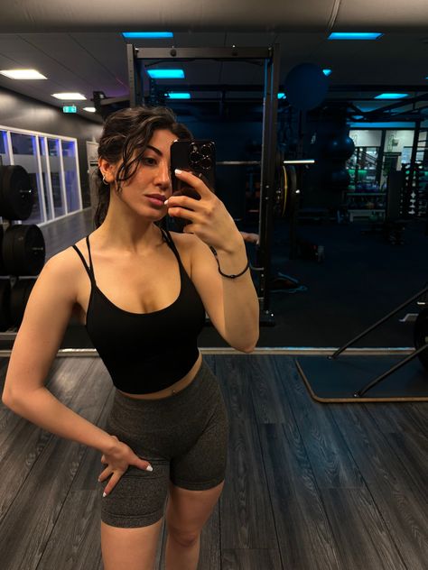 After a workout session at the gym! #darkgymaesthetic Dark Gym, Gym Aesthetic, Coconut Girl, Workout Session, A Workout, At The Gym, Insta Photo Ideas, Insta Photo, The Gym