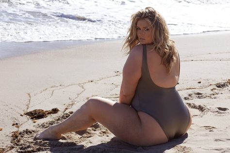 Hunter McGrady Playful Promises Swimsuit Collection | POPSUGAR Fashion Plus Size Beach Photoshoot, Magazine Sport, Low Cut Swimsuit, Plus Size Photography, Hunter Mcgrady, Plus Size Posing, Plus Size Beach, Swimsuit Collection, Beach Pictures Poses