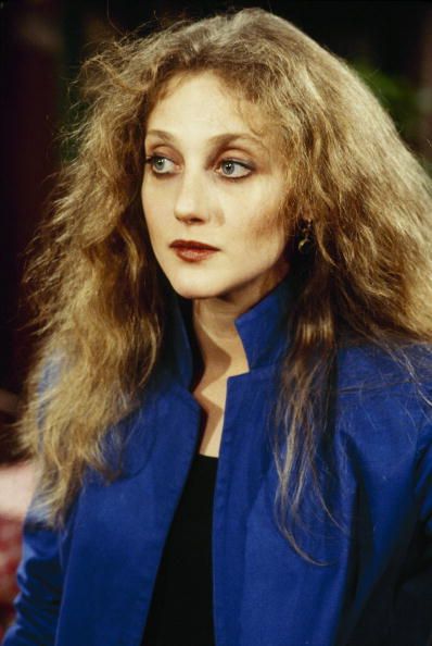 Carol Kane Funny, funny,funny!,,, Carol Kane, Opening Night, Interesting Faces, Classy Women, Manners, Maquillaje De Ojos, Pretty Woman, Hair Inspo, Character Inspiration