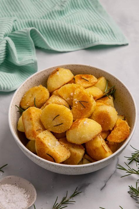 Crispy and golden on the outside, soft and fluffy on the inside, duck fat potatoes are an essential part of any roast dinner – or a perfect side dish for any meal! Learn how to cook the best roast potatoes with maximum crisp and crunch, every time. Duck Fat Potatoes, The Best Roast, Best Roast Potatoes, Best Roast, Potato Varieties, Small Oven, Baked Dinner, Duck Fat, Potato Recipes Side Dishes