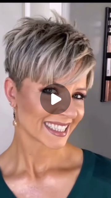 Cute Pixie Hairstyles, Gray Hair Pixie Cuts, Haircut Gray Hair, Short Spiked Hair, Short Hair Images, Short Hair Undercut, Milky Nails, Short Hair Trends, Short Haircut Styles