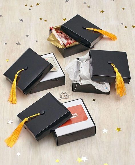 Graduation Crafts, Custom Gift Cards, Gift Card Boxes, Card Boxes, Graduation Diy, Graduation Decorations, Wrapping Ideas, Grad Gifts, Graduation Cards