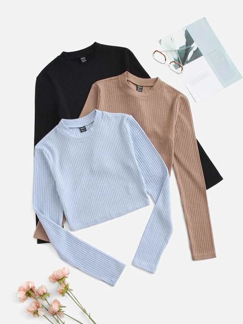 Tops For Women Stylish, Crop Top Designs, High Fashion Outfits, Quick Outfits, Stylish Work Outfits, Korea Fashion, Knit Crop Top, Knit Crop, Casual Style Outfits