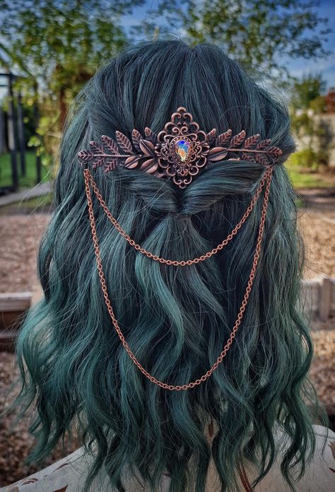 Copper crystal hand made hair comb Fantasy Hair Accessories, Character Hairstyles, Viking Makeup, Pretty Hair Cuts, Celtic Hair, Wedding Hairstyles And Makeup, Ren Fair, Copper Crystal, Hair Cuffs