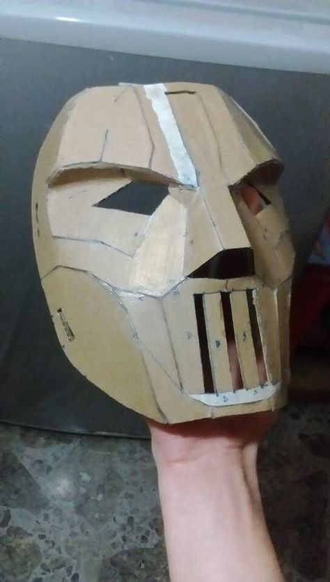 Casey Jones Cosplay, Custom Mask Ideas, Casey Jones Mask, Mask Cardboard, Tmnt Cosplay, Cardboard Mask, Easy Diy Room Decor, Casey Jones, Props Art