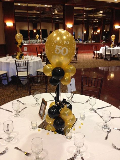 Black And Gold Centerpieces, 50th Birthday Party Ideas For Men, 50th Birthday Centerpieces, Moms 50th Birthday, Black And Gold Balloons, 50th Birthday Party Decorations, 50th Birthday Party Ideas, Birthday Table Decorations, 50th Birthday Decorations