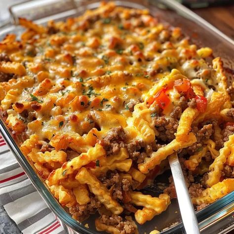 Cheeseburger French Fry Casserole: The Ultimate Comfort Food Fusion - A Chef Recipes Cheeseburger French Fry Casserole, Fry Casserole, French Fry Casserole, Golden Mushroom Soup, Chicken Parmesan Pasta, Can Of Soup, Food Fusion, Chicken Pasta Bake, Cheeseburger Casserole