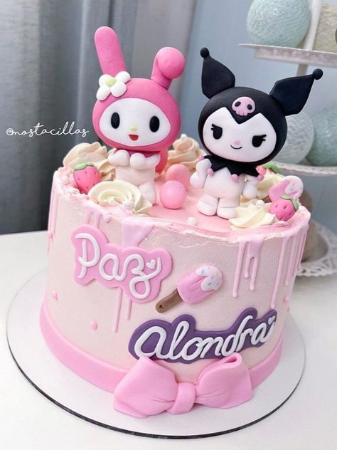 Kurumi Cake Design, Kuromi Cake Design, Birthday Cake Creative, Valentines Sugar Cookies, Sanrio Cake, Hello Kitty Fondant, Cakes Videos, Tort Hello Kitty, Bolo Da Hello Kitty