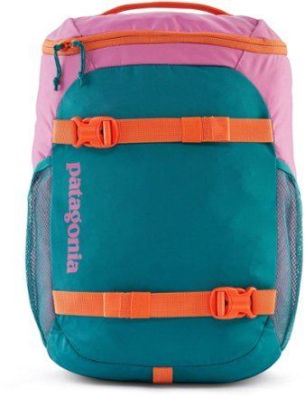 Check out this list of all the top travel gear you need before your next trip with your kids! #travelwithkids #travelgearforkids #babyregistry #travelingfamily Patagonia Backpack, Patagonia Kids, Op Logo, Hydration Pack, Day Hike, Hiking Backpack, Camping And Hiking, Rei Co-op, Travel Gear