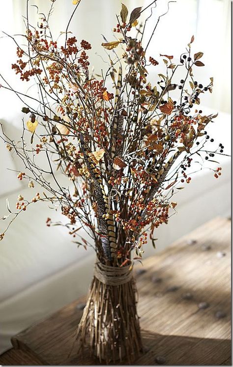 Decorating On A Dime, Fruits Decoration, Thanksgiving Inspiration, Dried Bouquet, Autumn Decorating, Harvest Decorations, Fabulous Fall, Deco Floral, Dried Floral