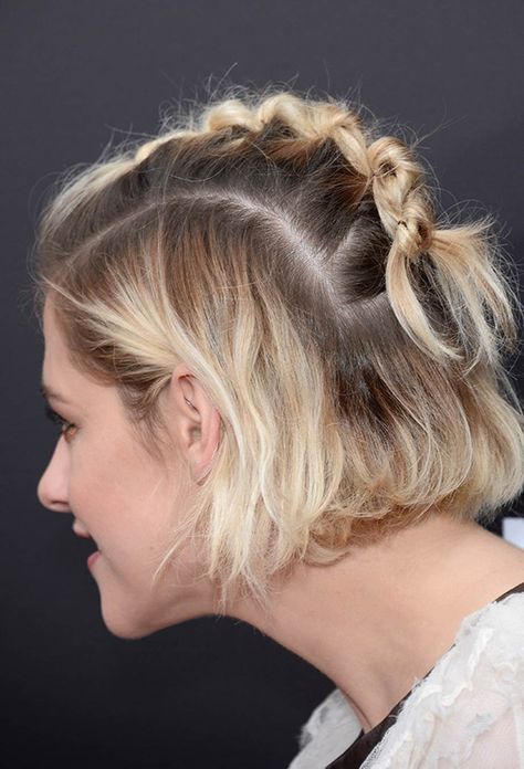 Lucy Hale Bob, Easy Updos For Short Hair, Bob Undercut, Kristen Stewart Hair, Updos For Short Hair, Wedding Hairstyles Bridesmaid, Kristen Stewart Style, Second Day Hairstyles, Hair Powder