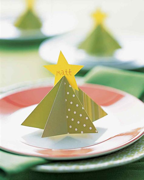 Tree place card Homemade Place Cards, Christmas Place Card Holders, Holiday Place Cards, Christmas Place Cards, Christmas Tree Star, Christmas Place, Holiday Clipart, Navidad Diy, Paper Christmas