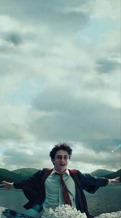 Harry Potter Wallpaper Aesthetic, Harry Potter Lock Screen, Harry Potter Wallpapers, Aesthetic Harry Potter, Young Harry Potter, Harry Potter Wallpaper Phone, Harry Potter Phone, Stile Harry Potter, Daniel Radcliffe Harry Potter