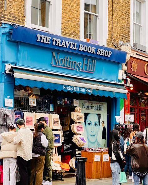 Notting Hill!!! Many blue doors, no Hugh Grants. Also, the Notting Hill bookstore DOESN’T SELL BOOKS. Despite the heartbreak, still a vibe. #eggdoeslondon #nottinghill Notting Hill Movie, Knotting Hill, Notting Hill, Hugh Grant, Sofia Coppola, Selling Books, Blue Door, Be Still, Bookstore