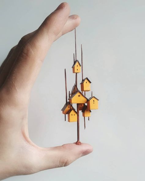 These miniature sculptures bring fantasy worlds into your home — minimalgoods Best Shopify Themes, Cyberpunk Design, Fantasy Worlds, Tiny World, Drawing Tablet, Miniature Crafts, Crafts Beautiful, Graphic Design Print, Miniature Art