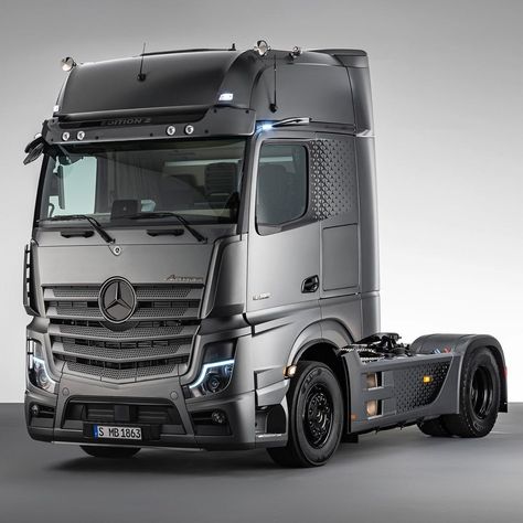 Cars and More !’s Instagram photo: “Mercedes-Benz Actros 1863 LS 4×2 "Edition 2" '2021 @arabayadair @arabayadair” Actros Mercedes, Mercedes Actros, Car Tips, Mercedes Benz Trucks, Body Design, Truck Driver, Custom Trucks, Mercedes Benz, Presentation