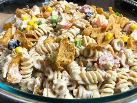 Fiesta Ranch Pasta Salad, Ranch Pasta Salad Recipes, Catherine's Plates, Pasta Salad With Chicken, Salad Shooter, Chicken Ranch Pasta, Seven Layer Salad, Italian Pasta Salad, Ranch Pasta Salad