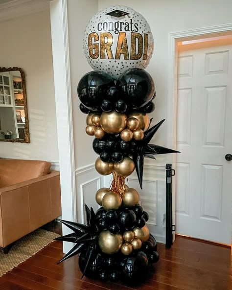 Crazy Towers are perfect for Graduation parties! 🎓 Thanks for the inspiration @poppintexas! #balloons #balloondecoration #balloondecor… | Instagram Minimalist Birthday Decor, Graduation Backdrop Ideas, Son Graduation, Prom Balloons, Kyoto University, Grad Decor, Stuffed Balloons, Balloon Pillars, Kate Walker