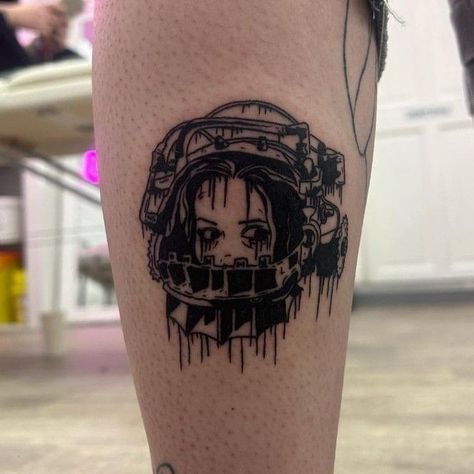 #WeirdSleeveTattoos #WeirdShapedTattoos #WeirdStyleTattoos #WeirdOldSchoolTattoos #StayWeirdTattoos #WeirdTraditionalTattoos #WeirdThroatTattoos #WeirdTemporaryTattoos #WeirdTinyTattoos #WeirdTrippyTattoos #WeirdTribalTattoos #WeirdAmericanTraditionalTattoos #WeirdUglyTattoos #WeirdTattoosVideo #WeirdTattoosVideos #WeirdTattoosVideosYoutube #WeirdGuysWithTattoos #WeirdTattoosXxl Crashbox Tattoo, Saw Tattoo Design, The Thing Tattoo, Southern Gothic Tattoo, Saw Tattoo, Funky Tattoos, Movie Tattoos, Sick Tattoo, Creepy Tattoos