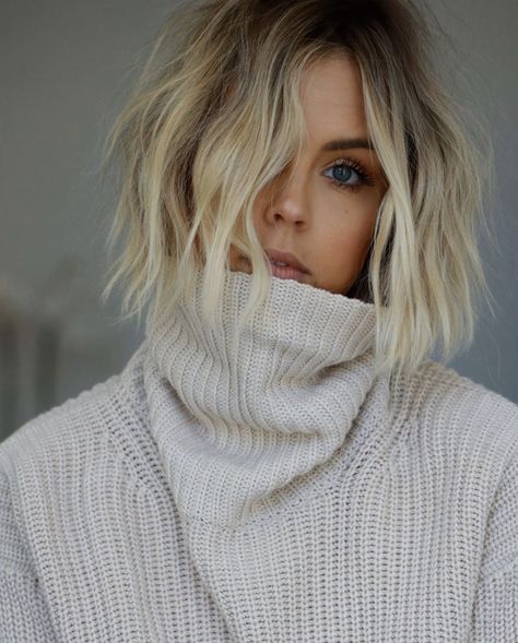 MOOD. Modern Shag Haircut, Anh Co Tran, Haircut Types, Celebrity Hair Stylist, Haircut And Color, Brown Blonde Hair, Haircut For Thick Hair, Trending Haircuts, Short Blonde Hair