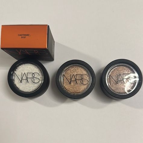 NARS White and Gold Eyeshadow Collection Eyeshadow Collection, Gold Eyeshadow, Nars, Gold, Fashion Tips, Clothes Design, White