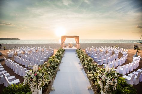 Zara and Dhruv Indian Beach Wedding, Wedding Ideas Beach, Beach Wedding Locations, Beach Wedding Ideas, Phuket Wedding, Mandap Decor, Wedding Backdrop Design, Wedding Mandap, Wedding Design Decoration