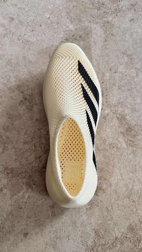 Adidas has teased a new 3D printed shoe. The shoe may be a sneaker, a slide or a slip on of some sort. We can´t be sure because we know... 3d Printing Shoes, Orthotics And Prosthetics, Inspirational Sculpture, 3d Printed Shoes, Success Video, 3d Printing News, Big Men Fashion, Additive Manufacturing, Medical Dental