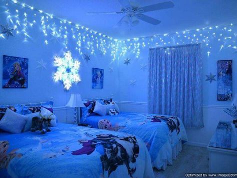 Frozen Girls Bedroom, Frozen Inspired Bedroom, Frozen Bedroom Decor, Frozen Theme Room, Frozen Room Decor, Frozen Girls Room, Disney Frozen Bedroom, Frozen Themed Bedroom, Frozen Bedroom