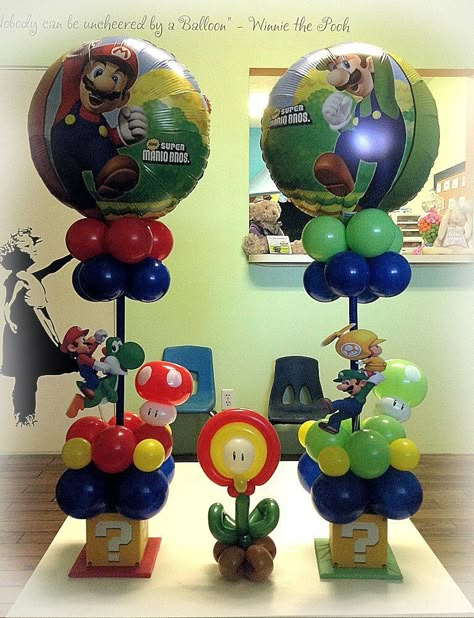 Super Mario Birthday Decorations, Mario Birthday Balloon Ideas, Super Mario Bros Centerpiece Ideas, Super Mario Balloons, Mario Bros Centerpieces Ideas, Super Mario Bros Balloon Decor, Super Mario Centerpieces Diy, Mario Theme Balloons, Super Mario Bros Party Balloons