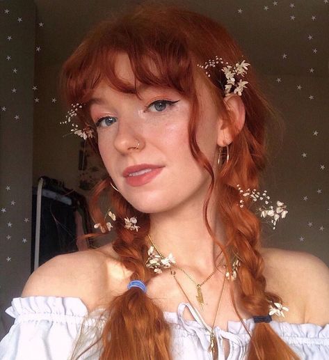 mathilda mai Mai Su, Cottagecore Hairstyles, Mathilda Mai, Liberty Mai, Cottagecore Hair, Virgo Energy, Fairy Hair, Ginger Girls, S Photo