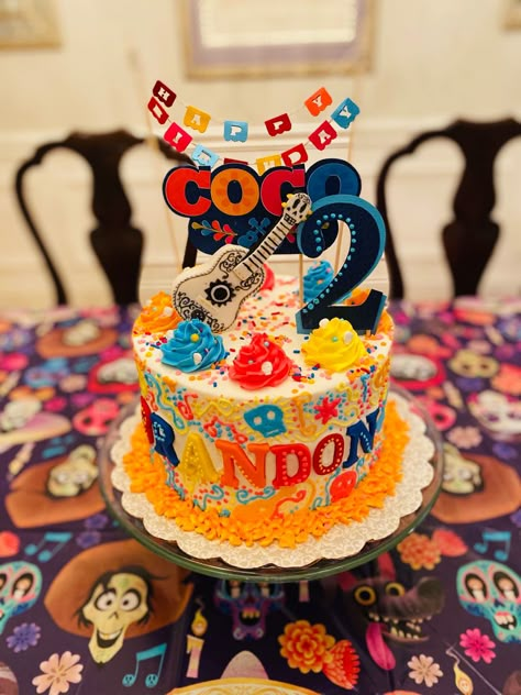 Coco Cakes Birthday, Coco Theme Birthday Cake, Coco Smash Cake, Coco Themed First Birthday Party, Coco Movie Birthday Party, Disney Coco Birthday Cake, Coco Birthday Theme, Coco Disney Cake, Coco 2nd Birthday Party Boy