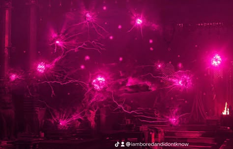 Wanda Powers Pink, Pink Magic Powers, Pink Powers, Pink Magic Aesthetic, Wanda Pink Powers Gif, Scarlet Witch Purple Aesthetic, Scarlet Witch Aesthetic Powers Purple, Wanda Purple Power, Purple Powers Aesthetic Gif