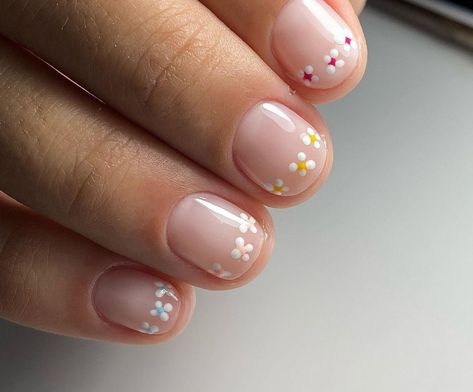 Bitten Nails, Nails Minimal, Sunflower Nail Art, Boho Bridal Jewelry, Art 2022, Acrylic Ideas, Natural Nail Designs, Sunflower Nails, Animal Nails