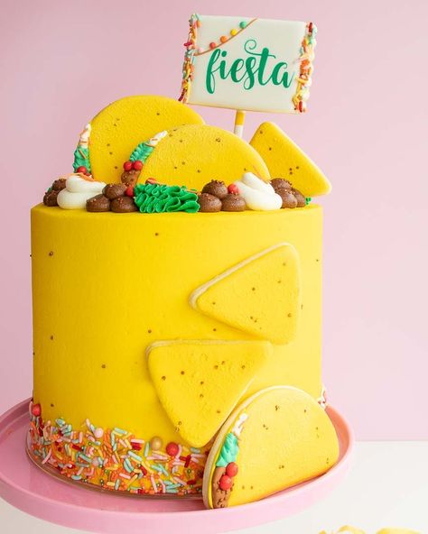 Sweets & Treats | Baking Decor on Instagram: “🌮#nationaltacoday let's do this!!! How about a cake made in their honor?! Are you celebrating with tacos or cake or taco cake tonight? 😋⁠…” Taco Party Cake Ideas, Taco Cake Ideas, Taco Birthday Cake, Mexican Birthday Cake, Taco Cake, Baking Decor, Taco Party, Mexican Party, Birthday Themes