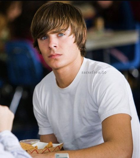 Zac Efron Beard, Zac Efron 17 Again, Zac Efron Hair, Zac Efron Movies, Zach Efron, Zac Efron And Vanessa, 17 Again, Wildcats High School Musical, Skylar Astin