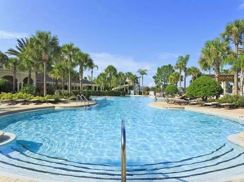 Pool, tennis courts... this Archfeld #Villa in #Florida has it all. #vacation #travel #holiday #USA #rentbyowner Orlando Usa, Disney Boardwalk, Orlando Hotel, Hills Resort, Florida Hotels, Resort Pools, Visit Florida, Orlando Resorts, Resort Villa