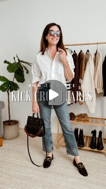 Conni Jespersen • Stylist on Instagram: "How to Style Kick Crop Flares (and 7 shoes to pair with them!) 

Kick crop flares are a great merge of crop and flare denim and they’re great on a number of body types! Here are 7 outfits and 7 shoe pairings using the Isola Kick Crop from Citizens of Humanity, available from @evereveofficial 

*use code ARTINTHEFIND15 for 15% off your first purchase when you create an Evereve account. Valid only online from 10/24-10/28

Evereve pieces I styled:

1 | Citizens of Humanity Isola kick crop jean - tts fit 
2 | Evereve cropped cardigan - tts
3 | Sam Edelman cry’s loafer - tts
4 | 525 Cable Cardigan - tts

What shoes to pair and why?

Kick crops have a slight flare at the bottom and it’s best to pair with:

Boots: a boot or bootie that has a pointed or squ Kick Crop Jeans Outfit Fall, Flare Jeans With Loafers, Flare Cropped Jeans Outfit, Flare Pants Outfit Fall, Flare Crop Jeans Outfit, Kick Flare Jeans Outfit, Cropped Flare Jeans Outfit, Flare Jeans And Boots, Flare Outfits